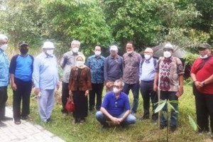Tim Penasihat Senior Menteri (PSM) KLHK  saat kunker ke Kuningan.